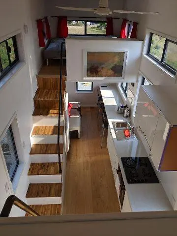 Bottletree Gardens Mini Mansion Red Apartment Lower Beechmont